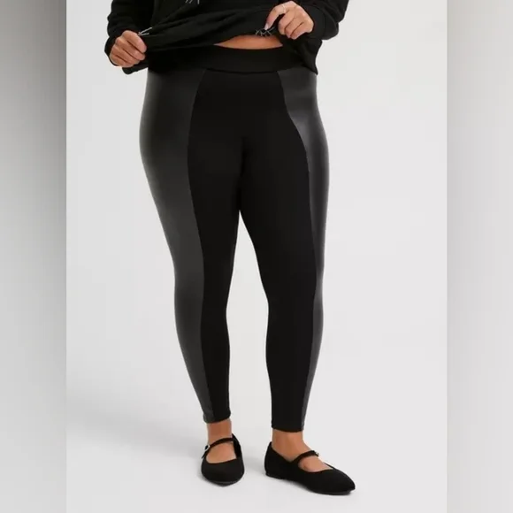Torrid Full-Length Inset Legging with Faux Leather - Black - NWT - Size 4 - Picture 3 of 5